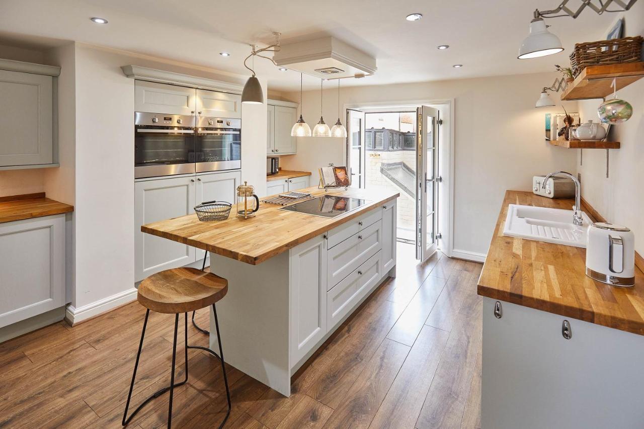 Host & Stay - One Mulgrave Place 휫비 외부 사진
